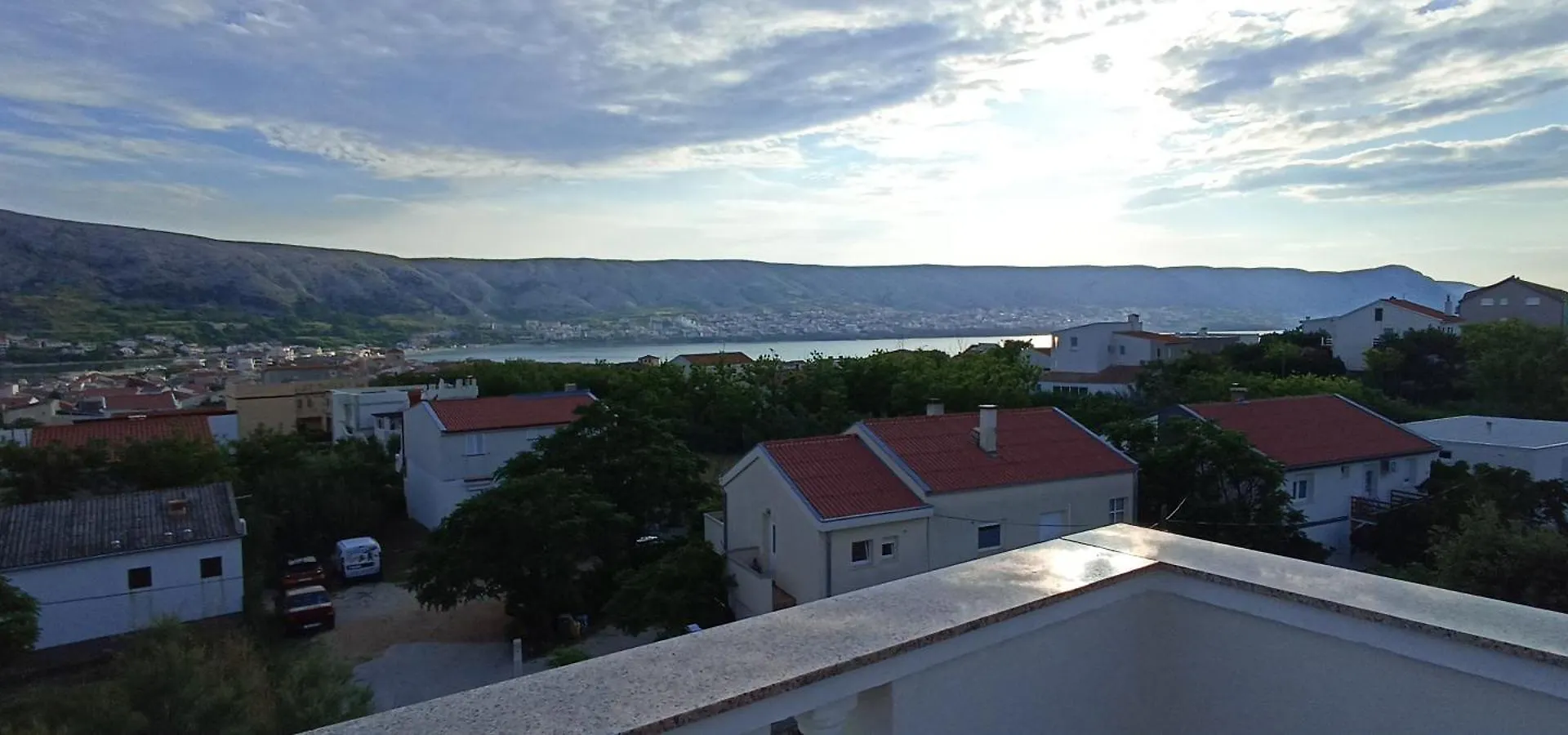 Apartments Dario Pag Town