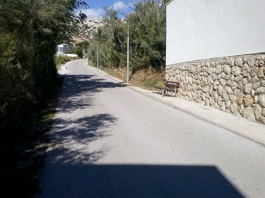 Apartments Dario Pag Town
