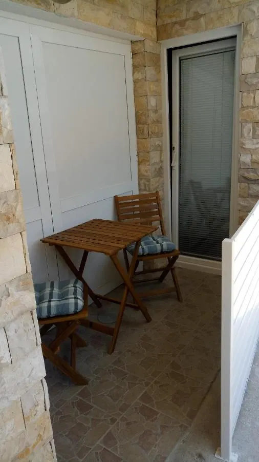 Apartments Dario Pag Town